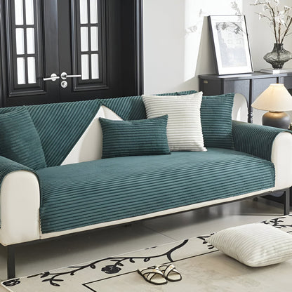 PuffSoft Soffaöverdrag – Plyschsammet, halkfritt överdrag för ultimat komfort och stil