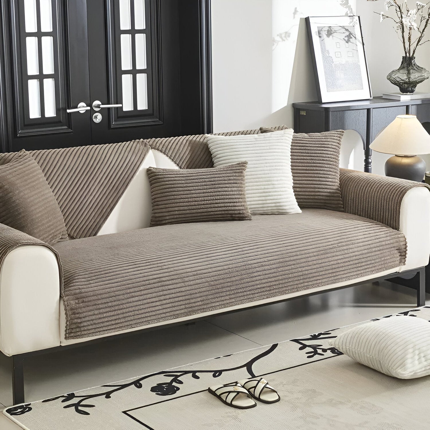 PuffSoft Soffaöverdrag – Plyschsammet, halkfritt överdrag för ultimat komfort och stil