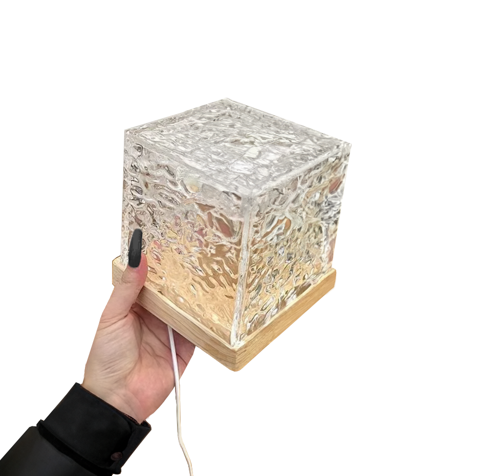 Stilren Qrismora Bordslampa