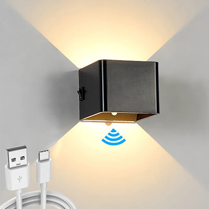 VoltQube – Uppladdningsbar LED-vägglampa