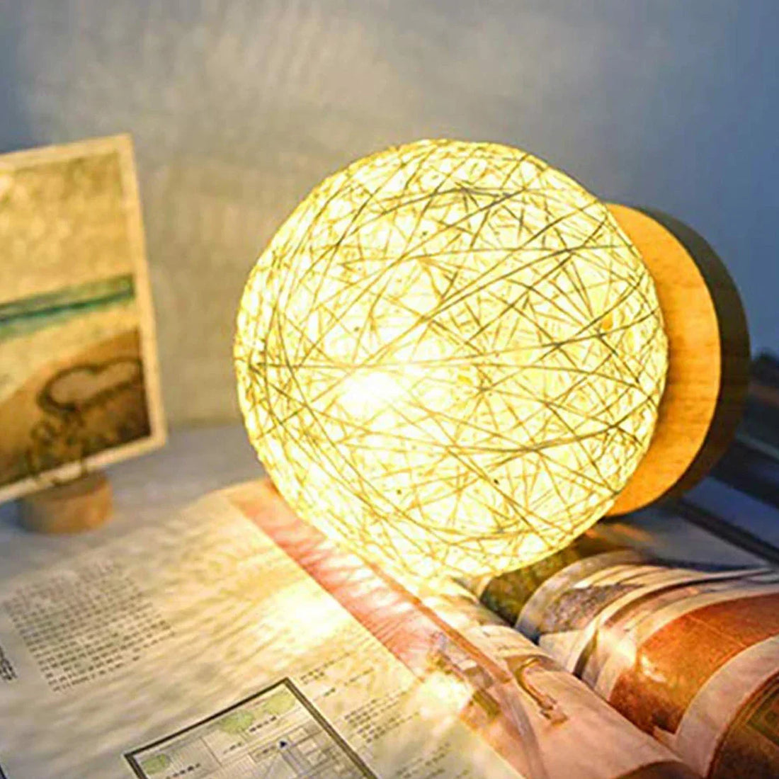 RattanSphere - Rotan Bal Bordslampa