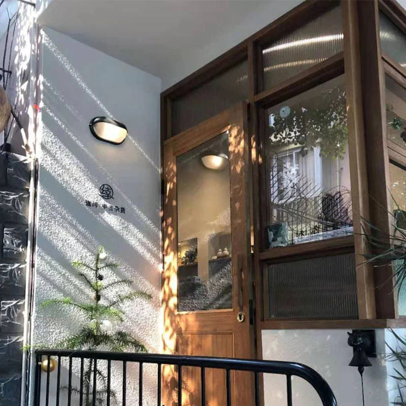 IronLicht - Robust Vattentät Vägglampa för Industriellt Användande