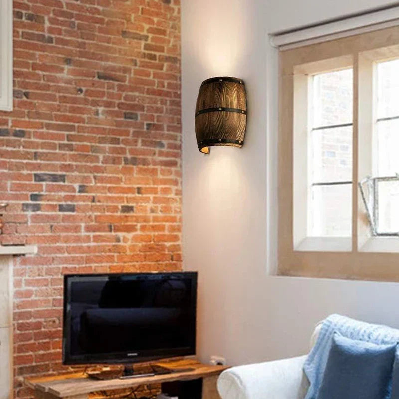 RusticCask - Trävägglampa i vintage stil för vardagsrum och bar