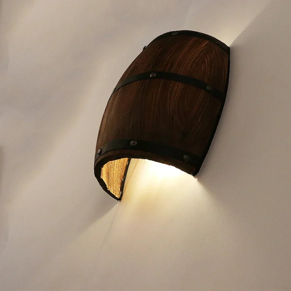 RusticCask - Trävägglampa i vintage stil för vardagsrum och bar