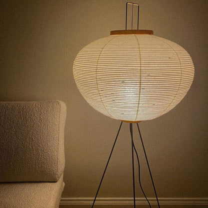 Lunora Haze | Skulptural golvlampa i rispapper i Japandi-stil