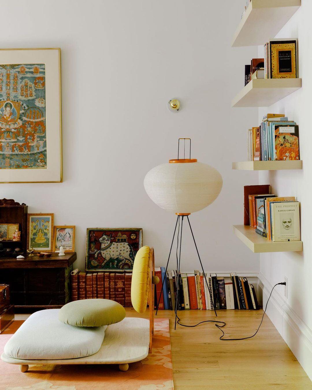Lunora Haze | Skulptural golvlampa i rispapper i Japandi-stil