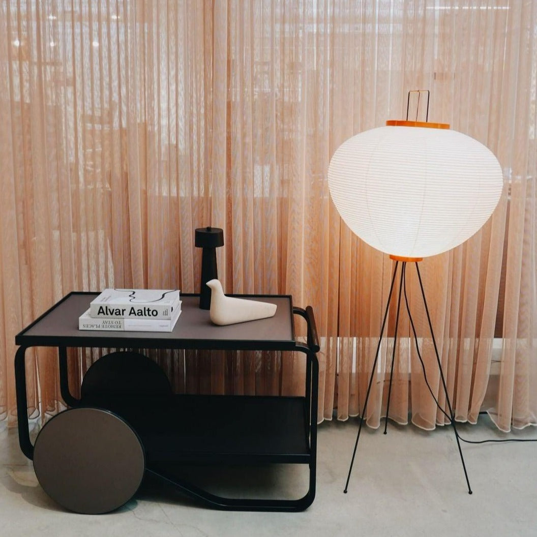 Lunora Haze | Skulptural golvlampa i rispapper i Japandi-stil