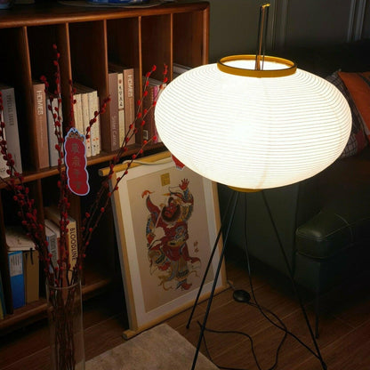 Lunora Haze | Skulptural golvlampa i rispapper i Japandi-stil