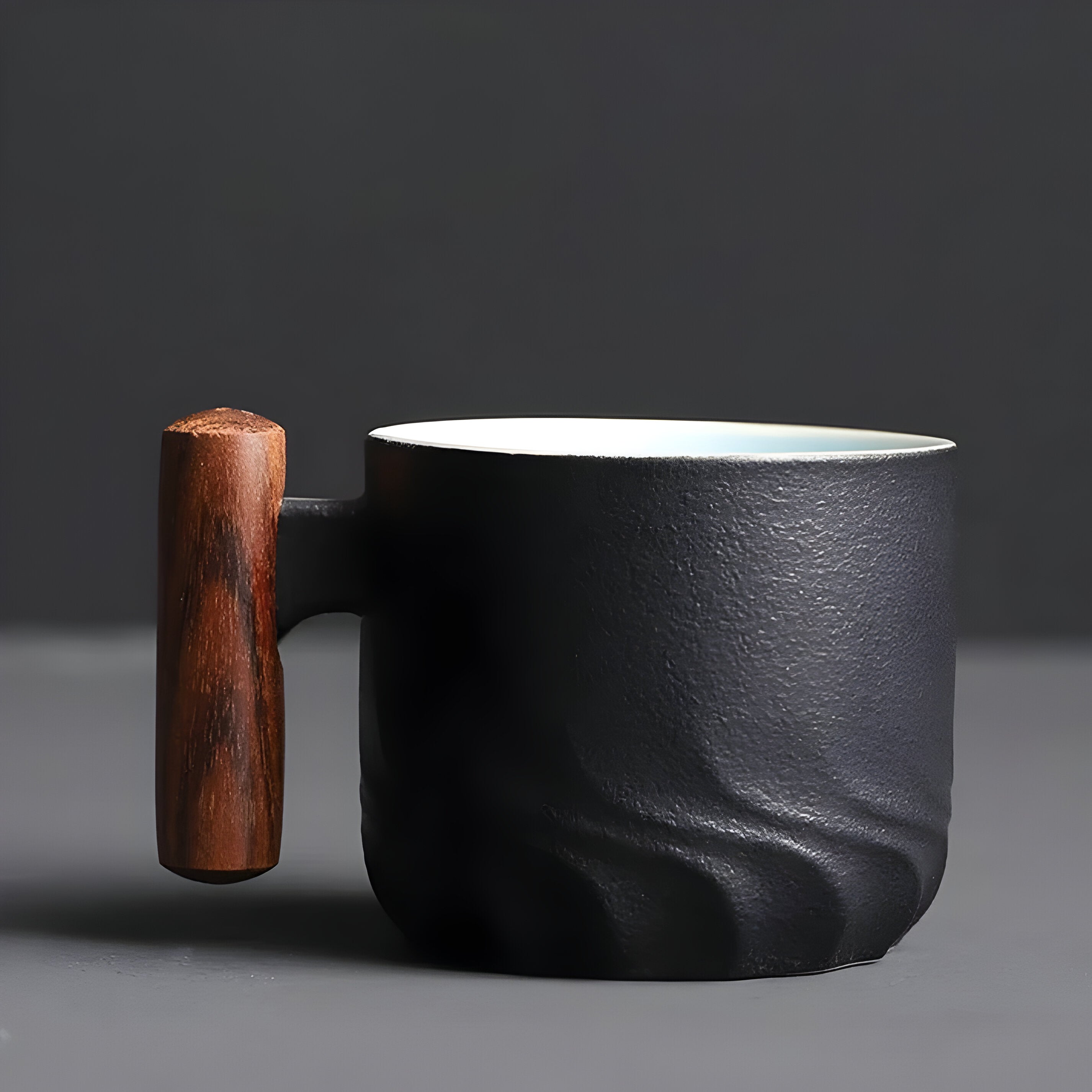 Keramik-kaffekopp med trähandtag – Retro-design, Robust och stilfull | Perfekt för kaffe och te