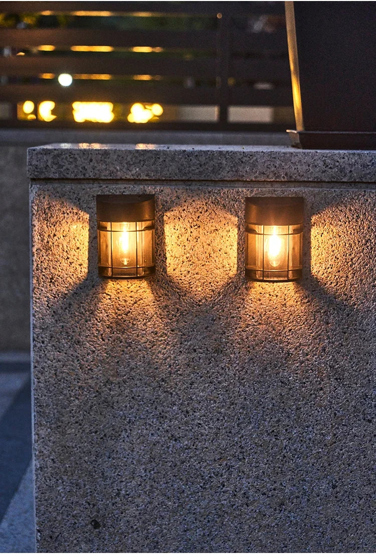 Utomhusvägglampa med glas och galler – LED trädgår belysning, väderbeständig för terrass & balkong