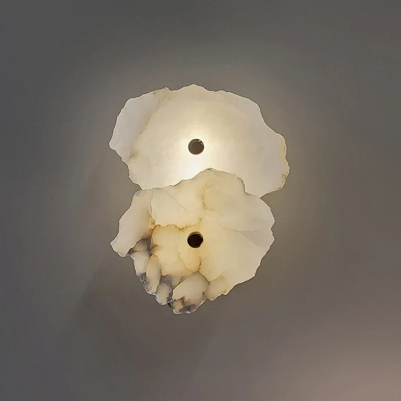 Lyxig naturlig marmor LED-vägglampa med koppardetaljer – modern inomhusvägglampa för sovrum och vardagsrumsinredning