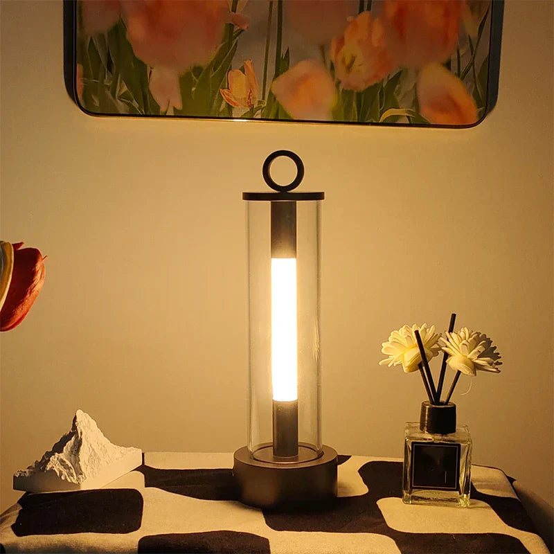 GlowLuxe - Uppladdningsbar LED Bordslampa för Inomhus &amp; Utomhus, Trådlös och Vädertålig