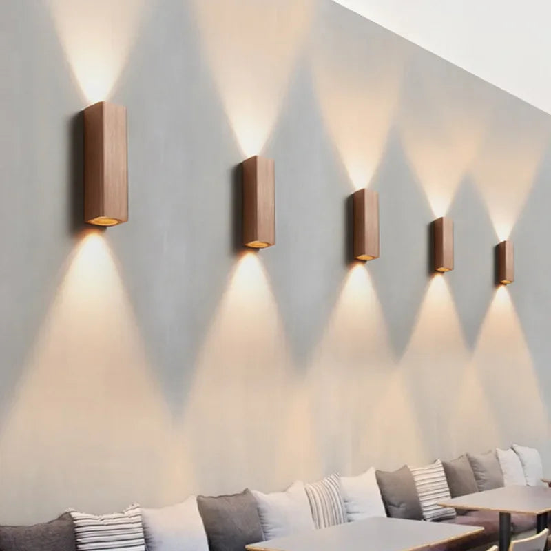 GlowLuxe - Modern LED Vägglampa för Sovrum &amp; Korridor
