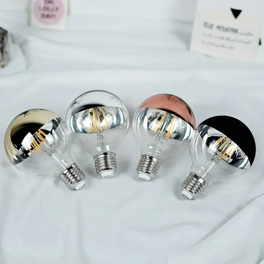 RetroGlow - Vintage LED Bordslampa med Träbas, Dimmbar och Varm Ljus