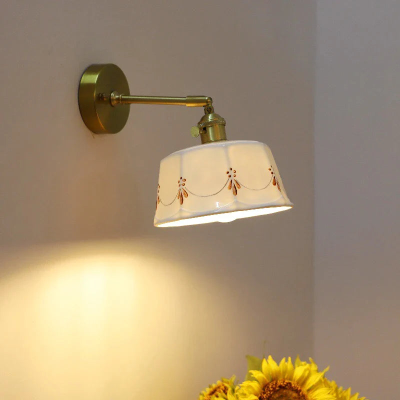 ZenGlow - Japansk Retro Vägglampa med Dragströmbrytare