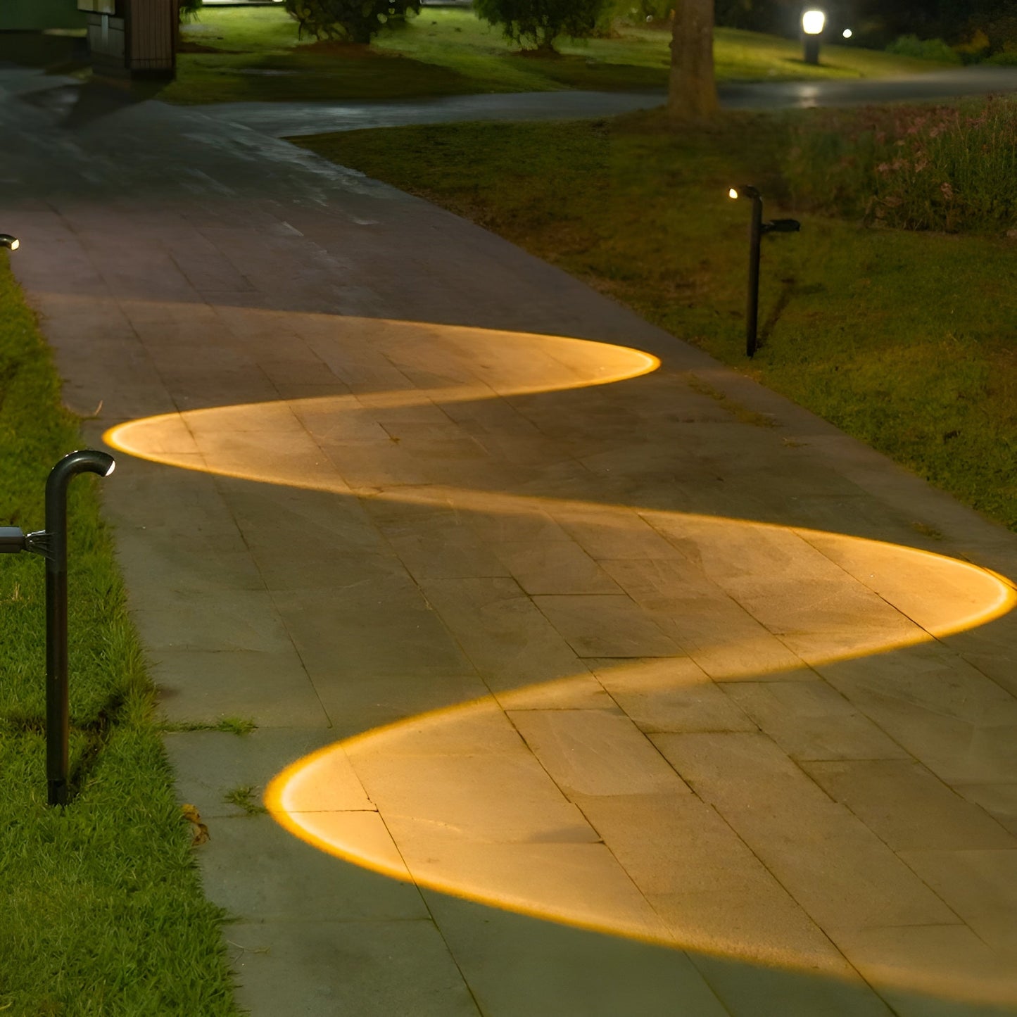 LED Solarlampor för trädgården – Dekorativ väg belysning för gård och uppfart