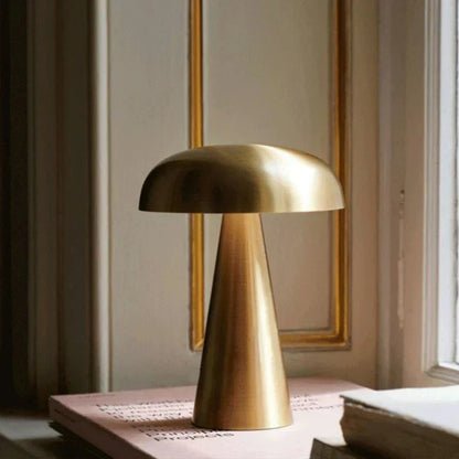 ChicLume - Stilren Multifunktionell Lampa