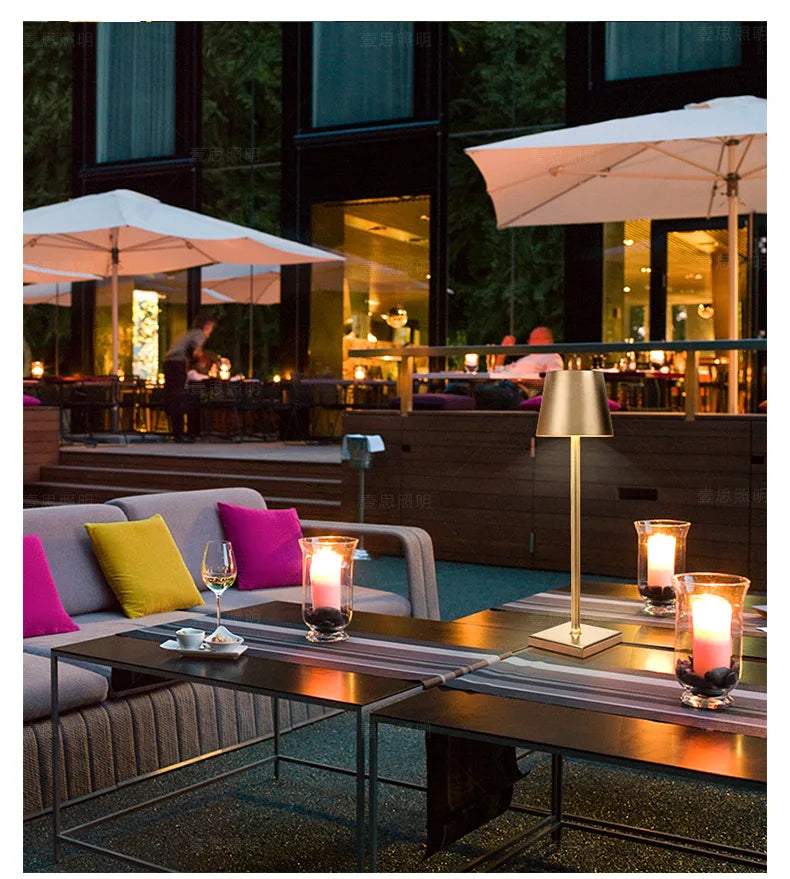 Touch LED-bordslampa