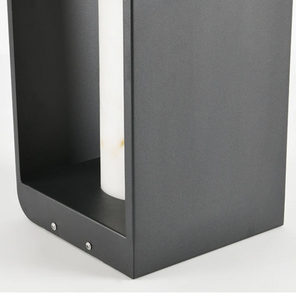 Modern solterrasslampa