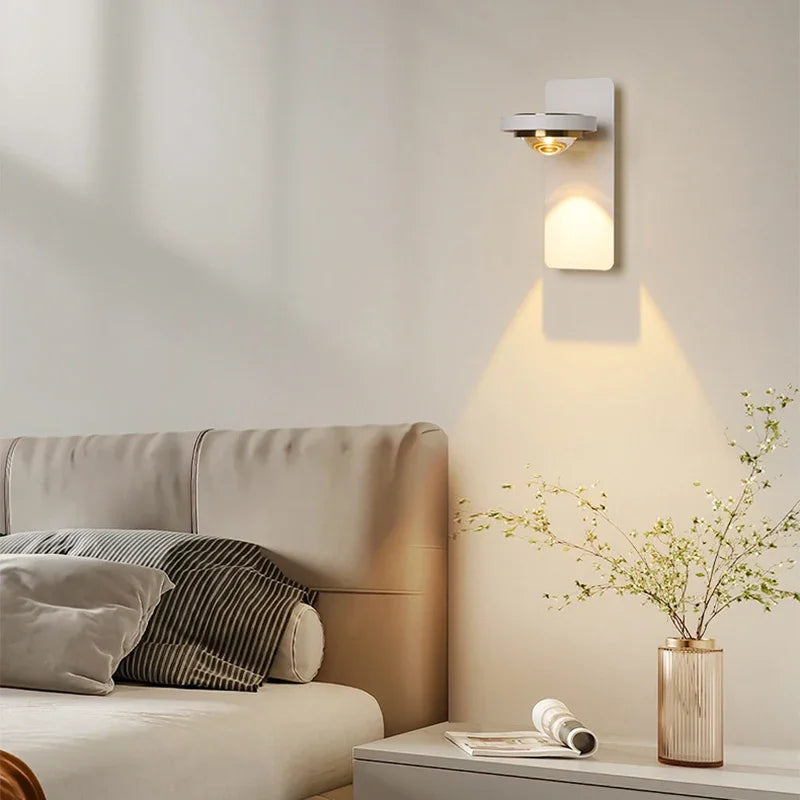 BrightTurn - Modern LED Vägglampa med Rotationsdesign för Sovrum och Vardagsrum