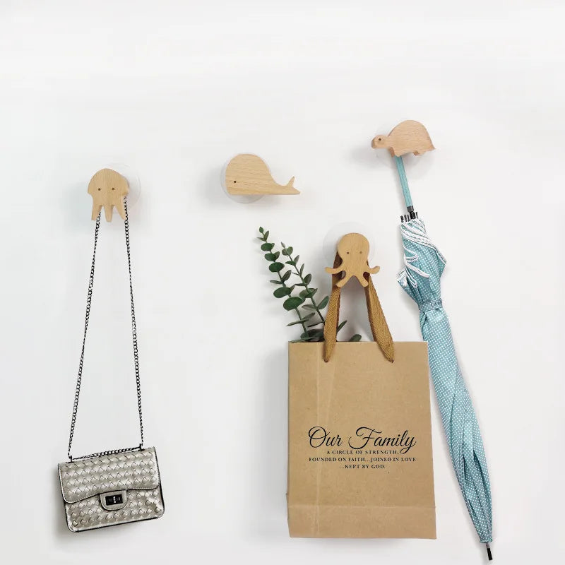 Carvallo – Leka träväggskrokar med skandinavisk elegans