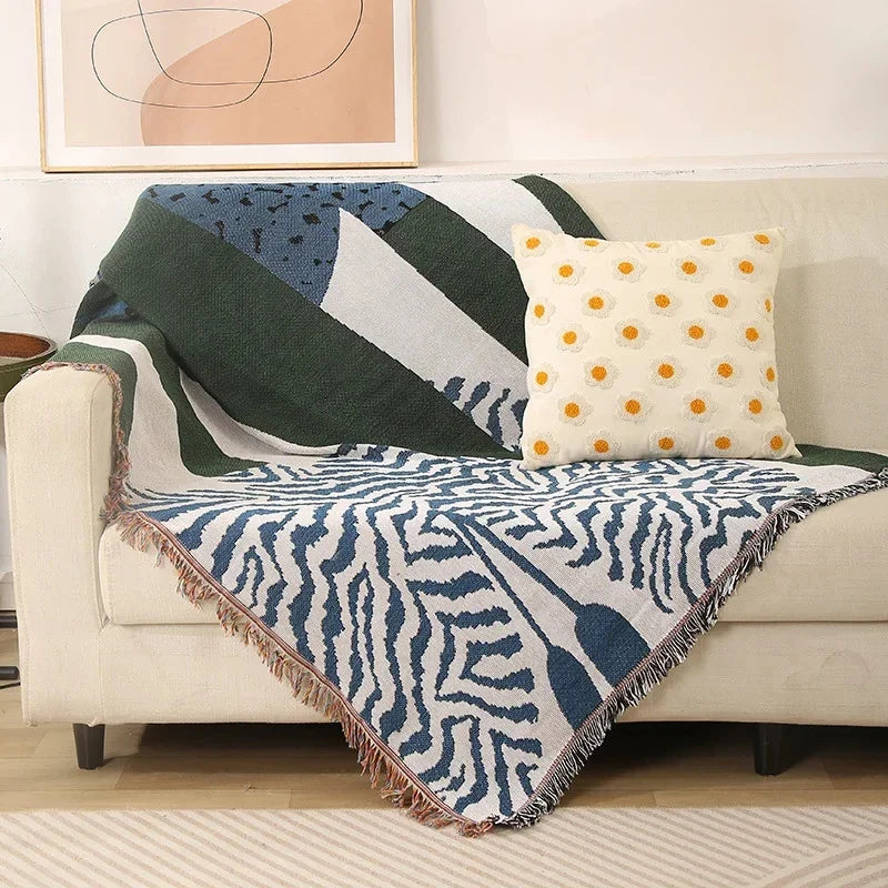 Vävd bomullsblandning kastfilt – Mångsidig med tofsdetalj