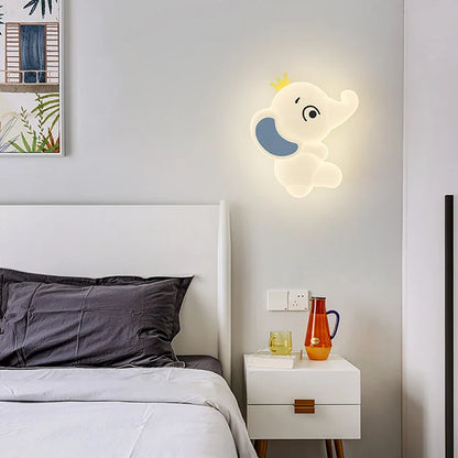 SavanneKids - Tecknad Vägglampa med Djurmotiv för Barnrum
