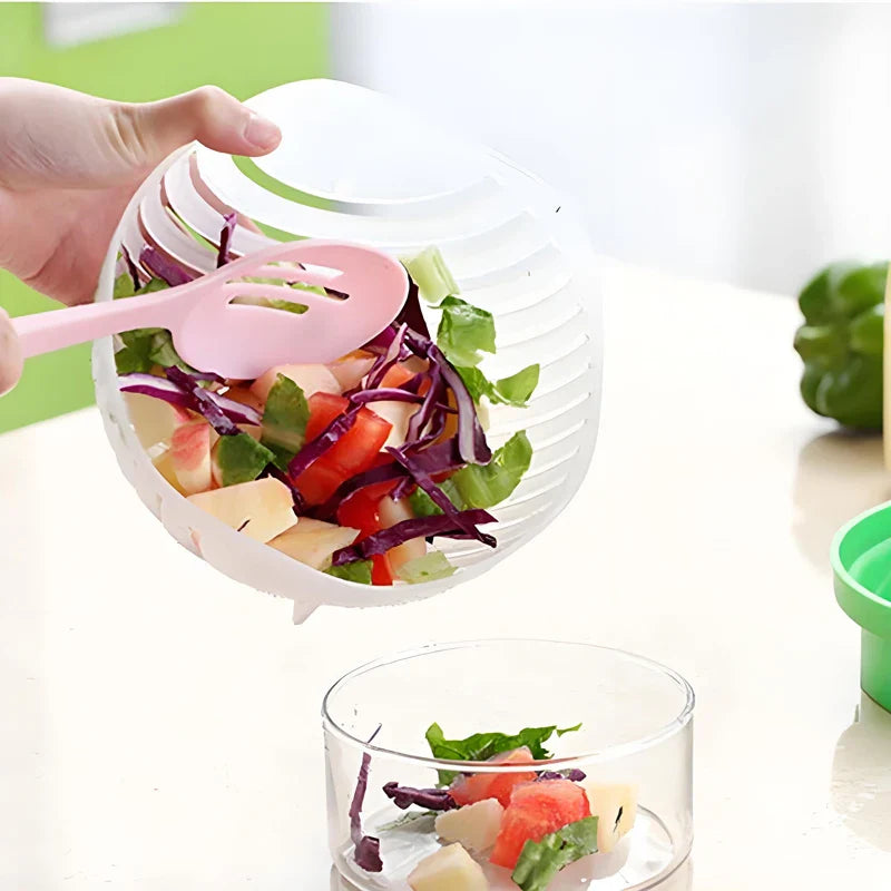 QuickChop - Salladsskål med inbyggd skärskiva, som klarar salladen på en minut