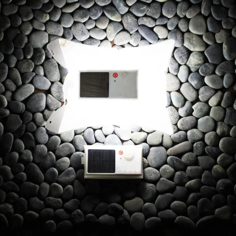 Solarlampa i Transparent Fodral – Energibesparande LED Lampa för Trädgård och Utomhus