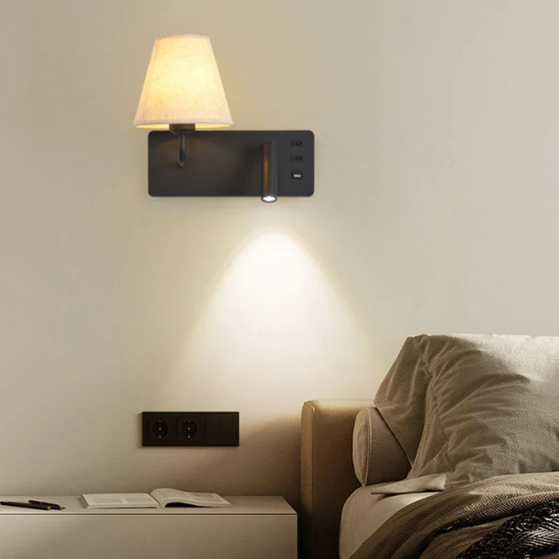 LuminoWall - Modern vägglampa med USB och läslampa
