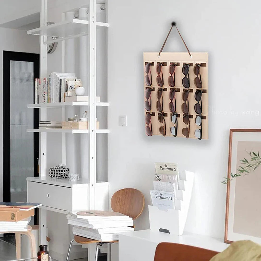 Carvallo Organizer | Väggmonterad glasögonhållare | Fällbar förvaringsväska för solglasögon | Platssparande & dammtålig | 42 × 38 cm