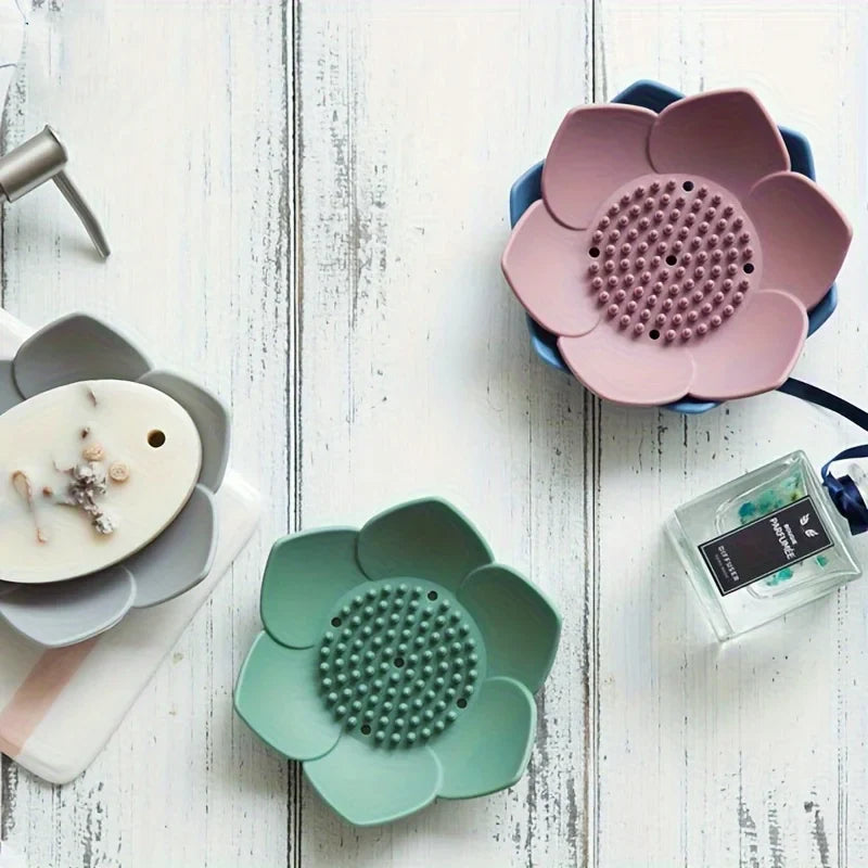 Carvallo LotusBloom | Halkfri &amp; Självvattenavledande | Silikon Tvålarhållare i Lotusdesign