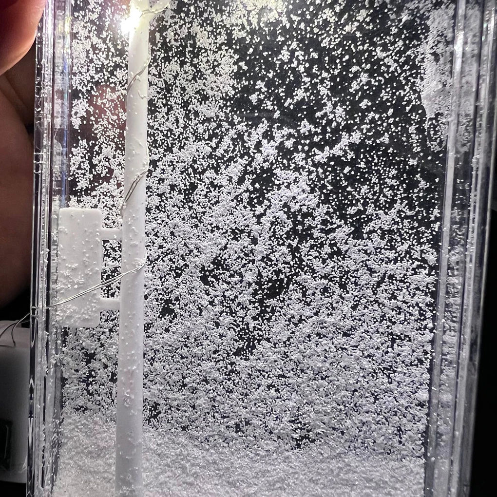 RoyaleGlow Snöig Nattlampa – Mysig Vinter Wonderland Skrivbordslampa