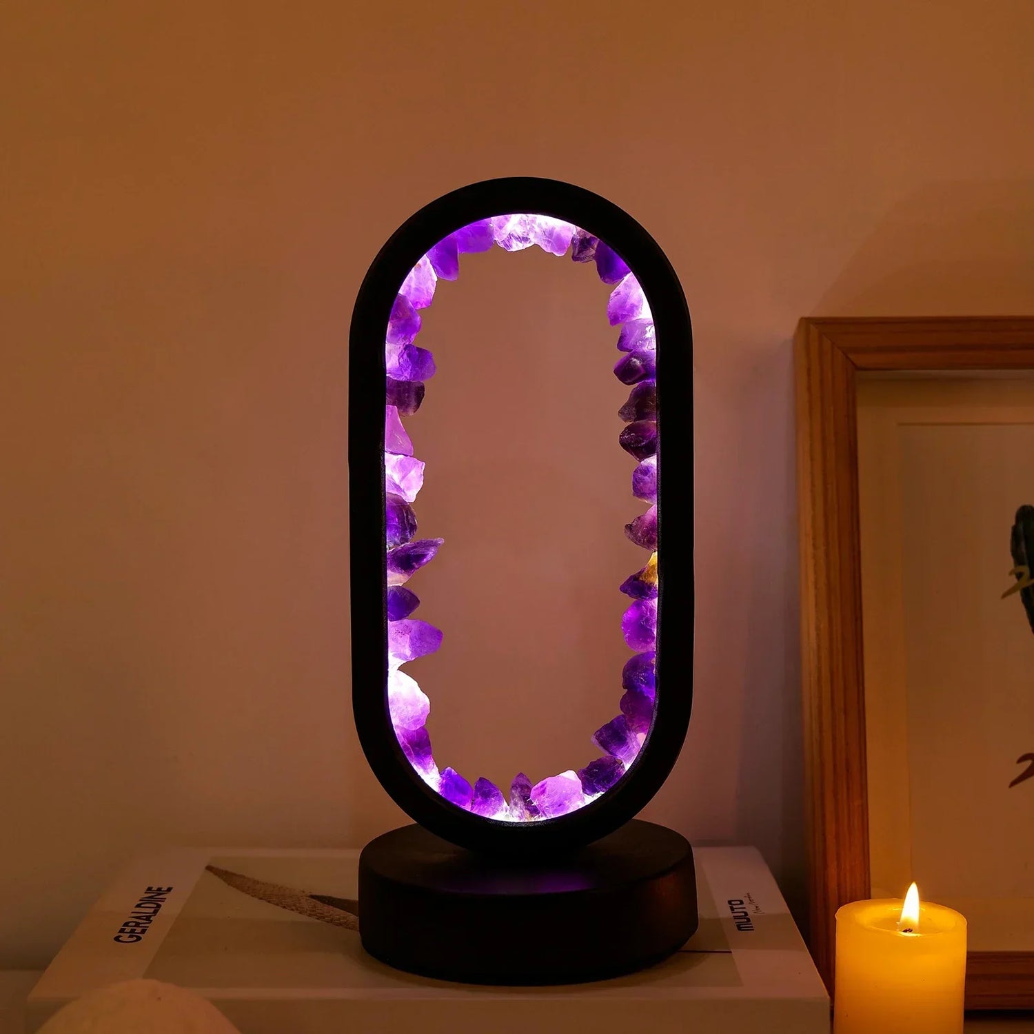AuraStone Soluna | Amethyst kristallampa med mjukt naturbelysning