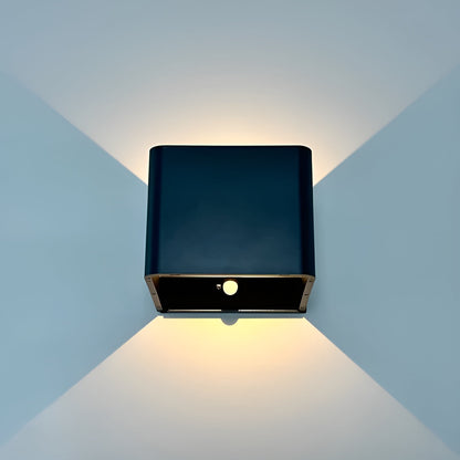 LuxWall Light - Modern återuppladdningsbar vägglampa