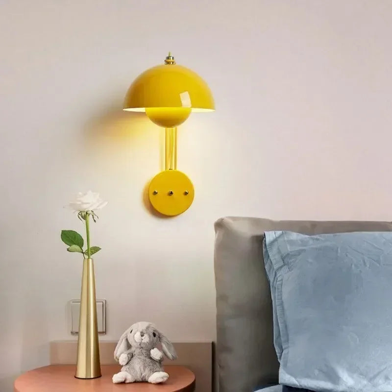 NordicGlow - Minimalistisk Flerfärgad LED Vägglampa för Sovrum och Vardagsrum