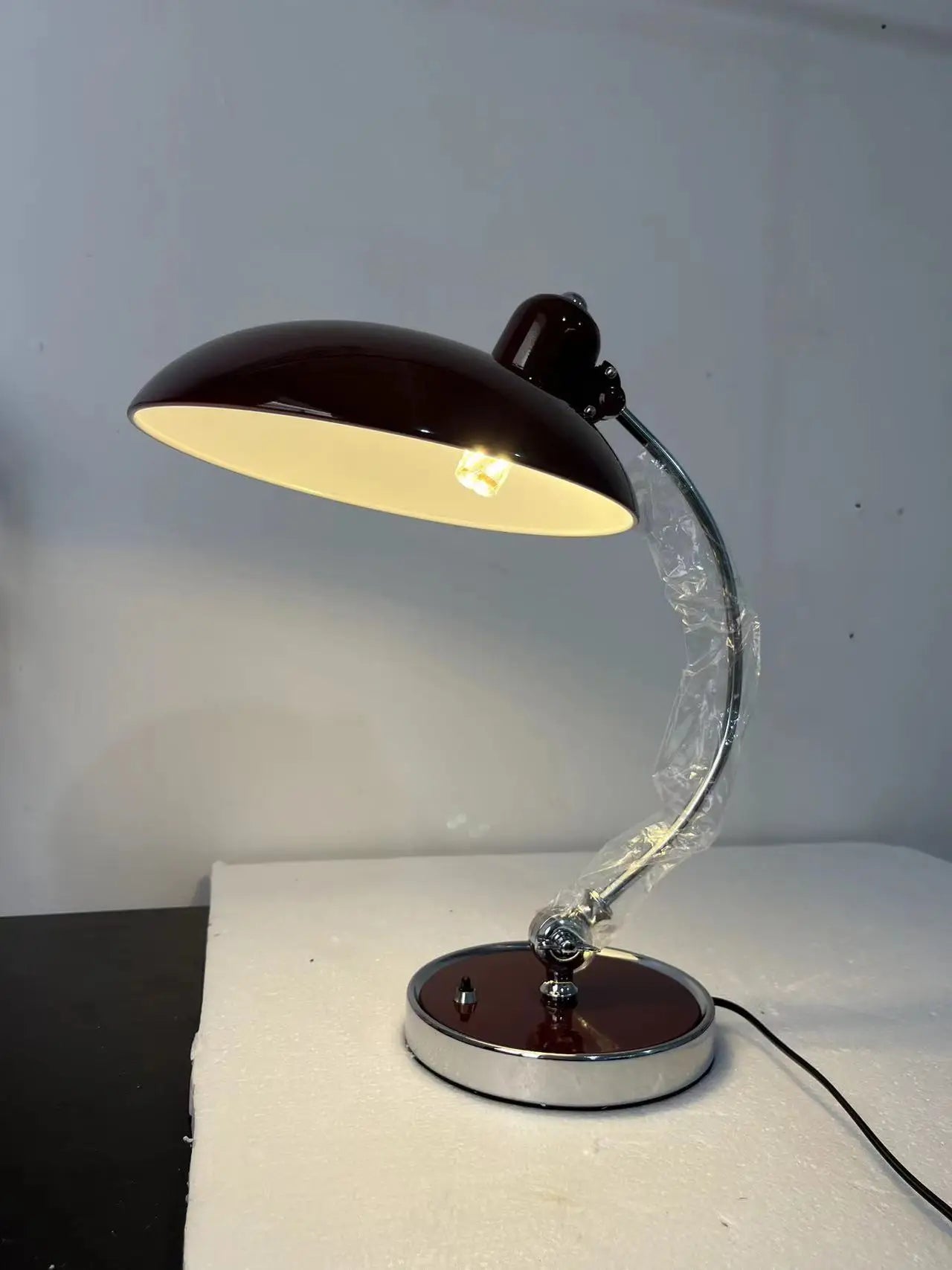 Retro Elegance Bordslampa - Skapa en Mysig Atmosfär
