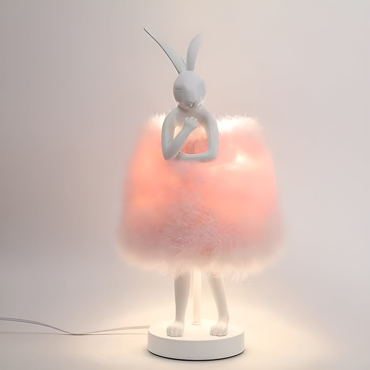 FluffRabbit Lampa - Elegant Kaninbordslampa med Fjäder
