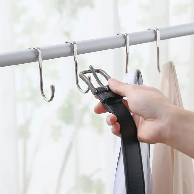 Carvallo DUOHOLD | Dubbelkrok för skåpdörrar | Rostfritt stål 304 | Svart eller Vit | Utan borrning