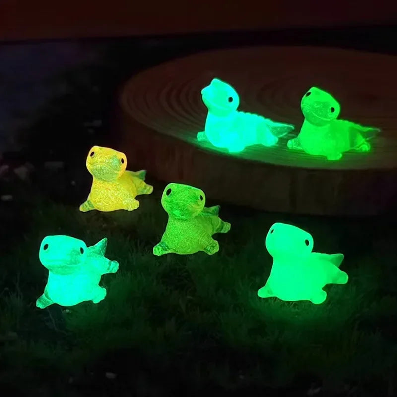 Carvallo Glow Lizard Set | 10-pack Luminescent Mini Lizards | Resin Figures for Terrarium, Fairy Garden & DIY Decor