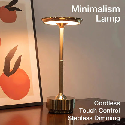 LED Bordslampa Modern Guld Metall Uppladdningsbar