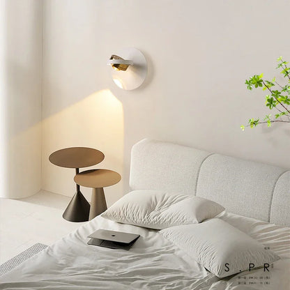 BrightTurn - Modern LED Vägglampa med Rotationsdesign för Sovrum och Vardagsrum