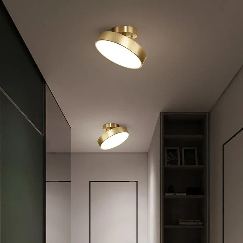 Modern roterbar LED taklampa