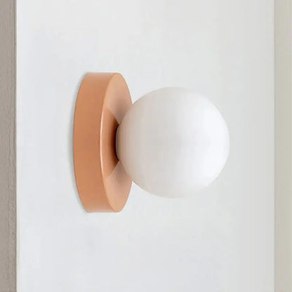 Vägglampa med glasglob Modern design