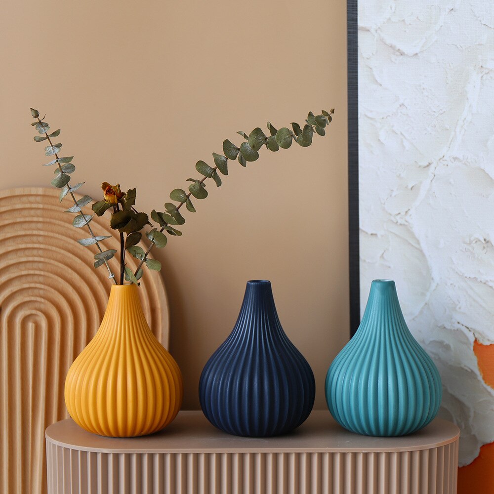 ScandiBloom - Minimalist Nordic vases for elegant and modern decor