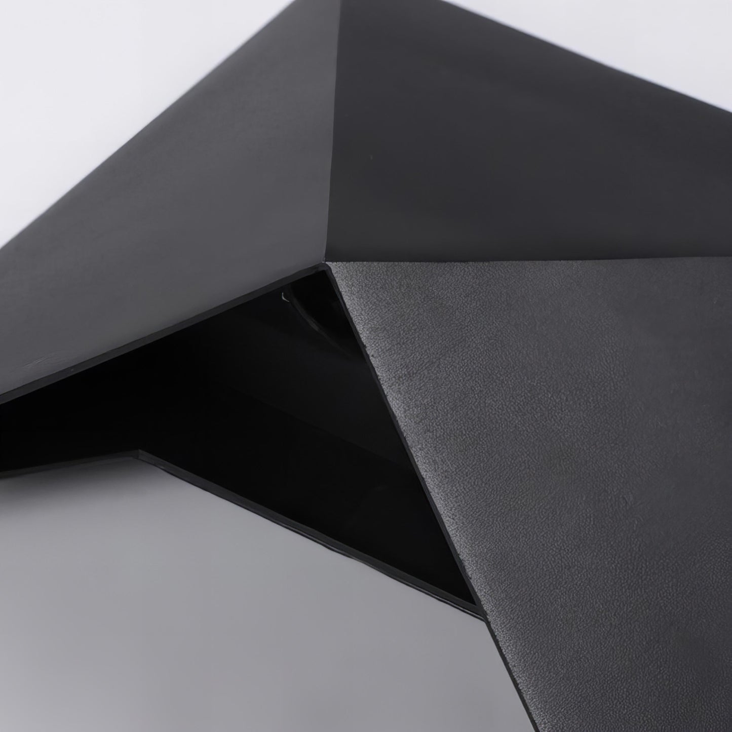 Rayden - Modern Nedre Utomhus Vägglampa i Svart eller Vitt