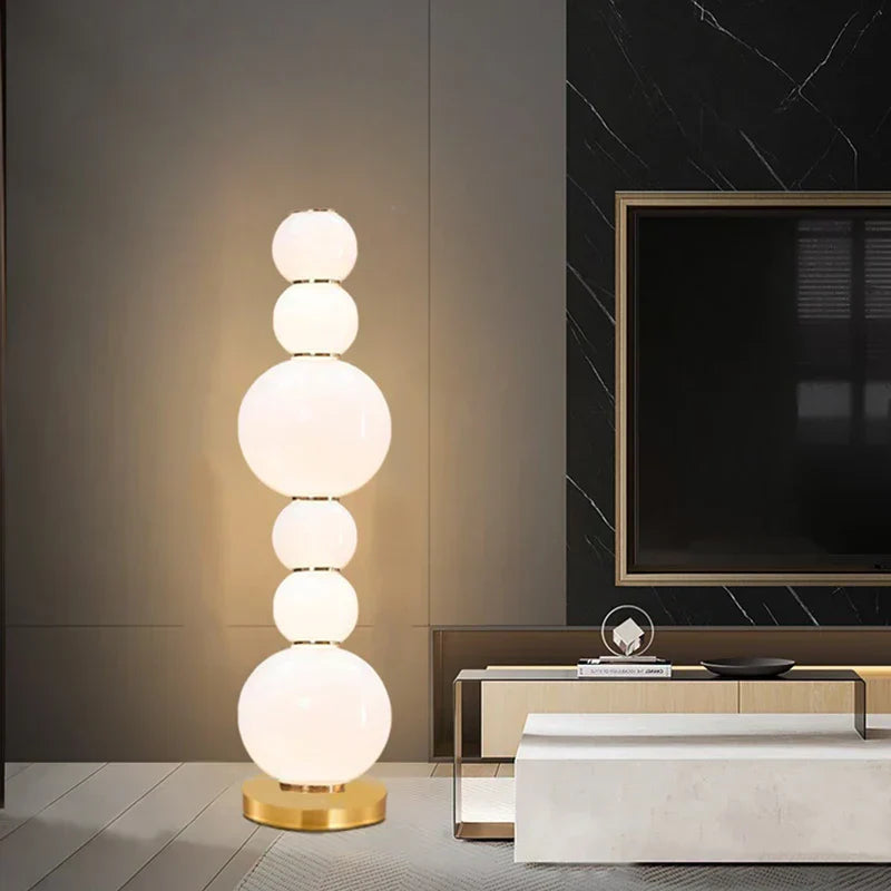 LuxeRadiance - Stilfull Bordslampa med Mjuk LED Ljus