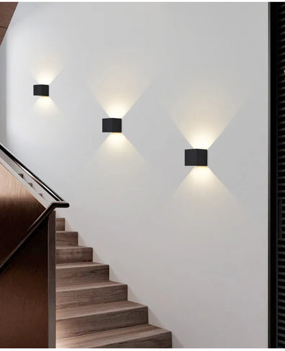 SensorLux - Vägglampa med Rörelse Sensor