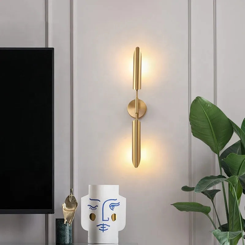 LuxeGlam - Gyllene Industriell Vägglampa för Hotell och Vardagsrum