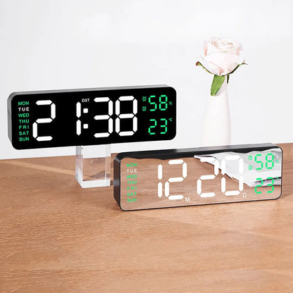 TimeGlow - Smarta Digital Klocka med Kalender, Temperatur och Luftfuktighet